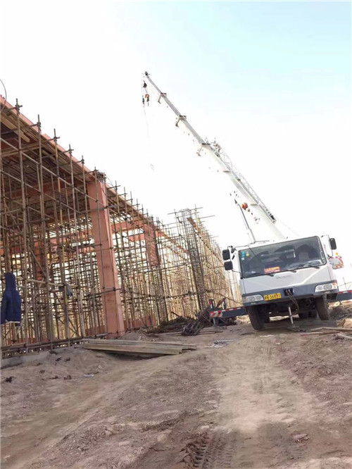 永嘉县吊车作业的安全注意事项有哪些？